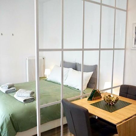 Warm & Cozy Studio In Athens Apartment ภายนอก รูปภาพ