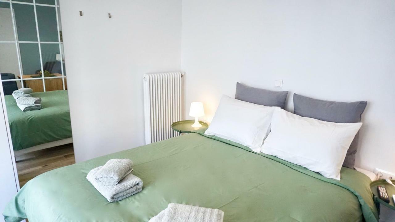 Warm & Cozy Studio In Athens Apartment ภายนอก รูปภาพ