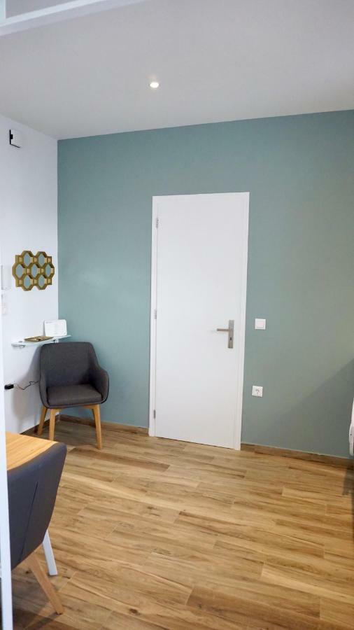Warm & Cozy Studio In Athens Apartment ภายนอก รูปภาพ