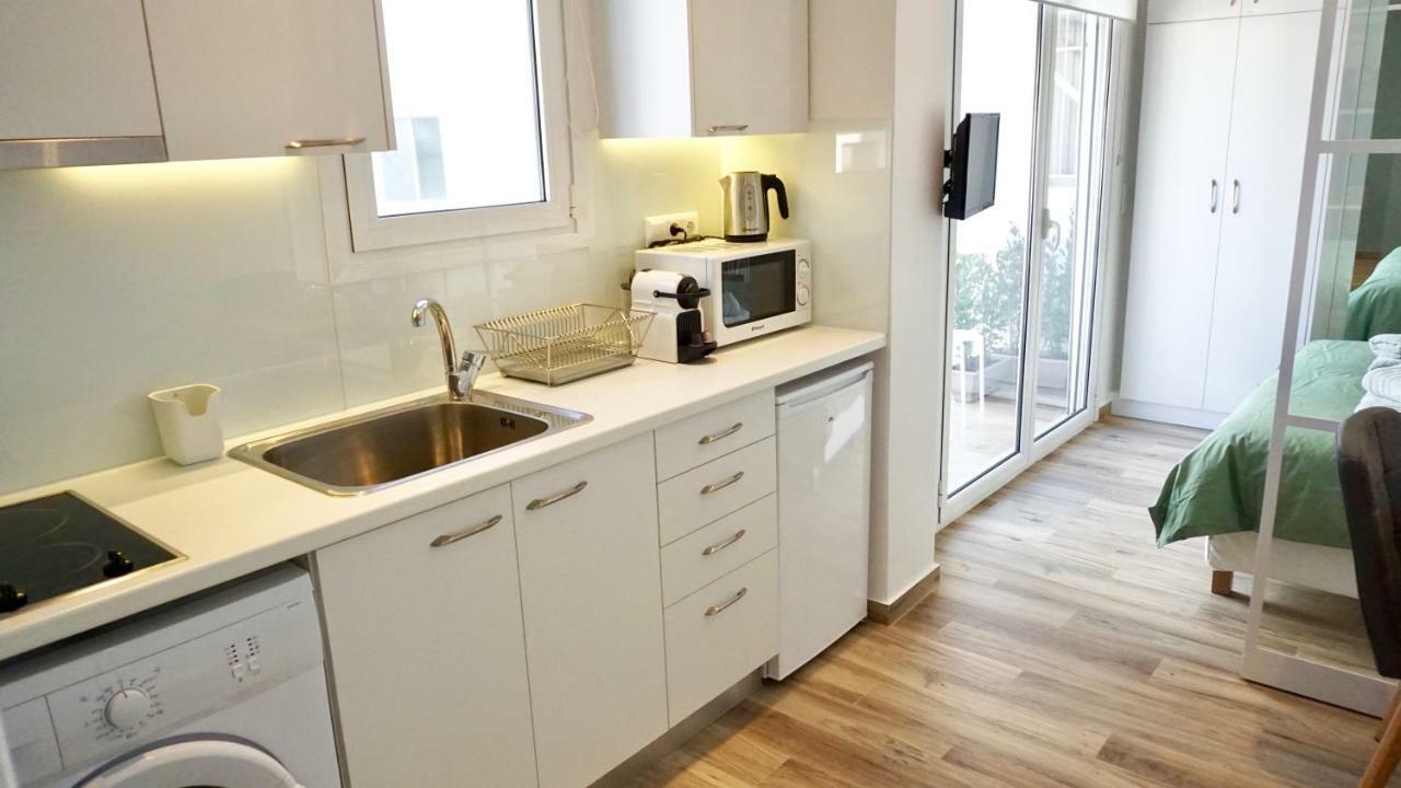 Warm & Cozy Studio In Athens Apartment ภายนอก รูปภาพ