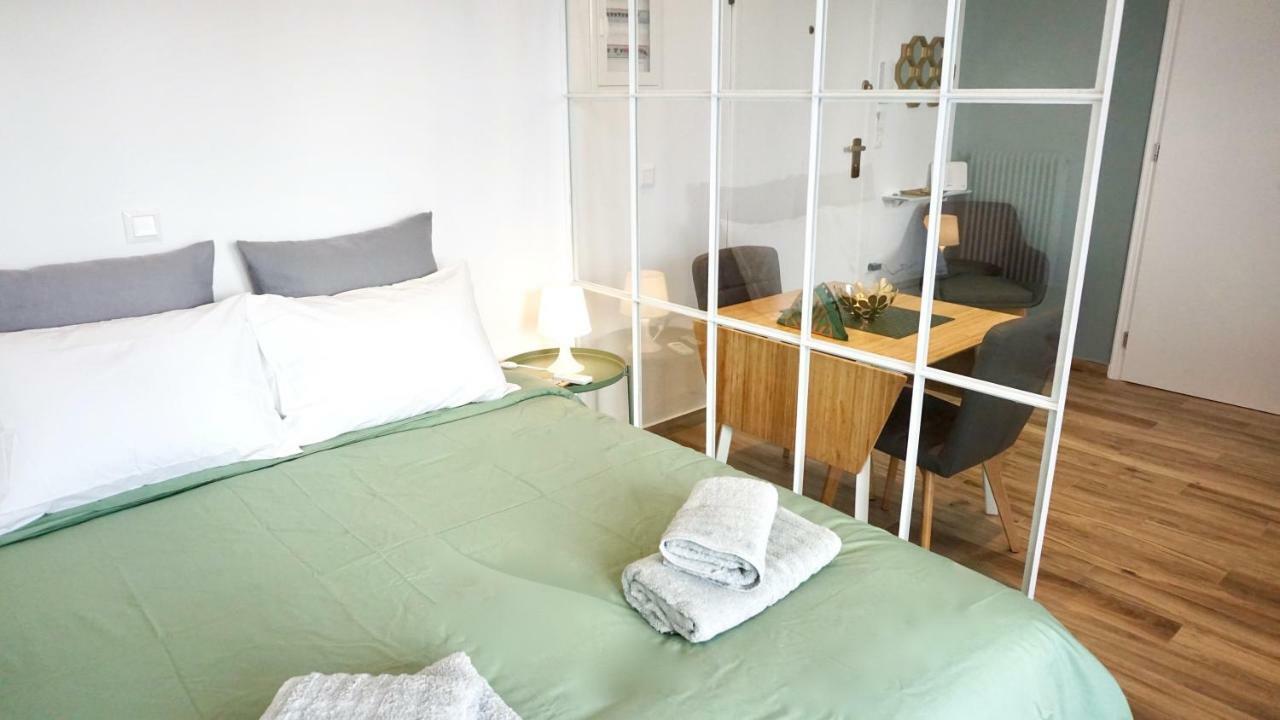 Warm & Cozy Studio In Athens Apartment ภายนอก รูปภาพ